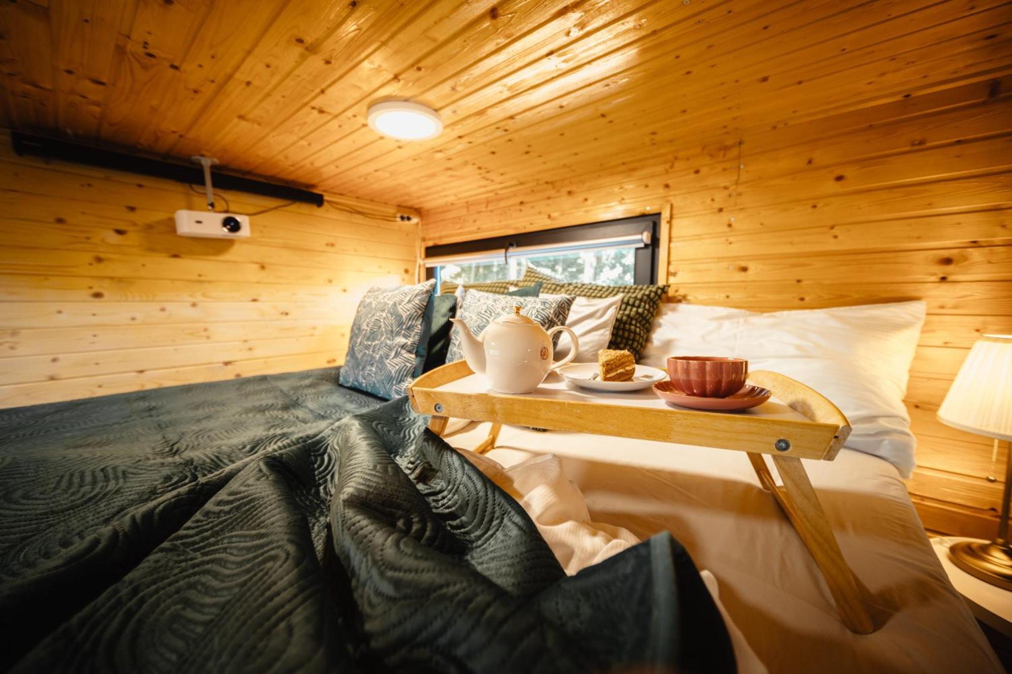 Secret Lake Prag Magic Place Relaxation& Wellness Rehenice Exterior foto